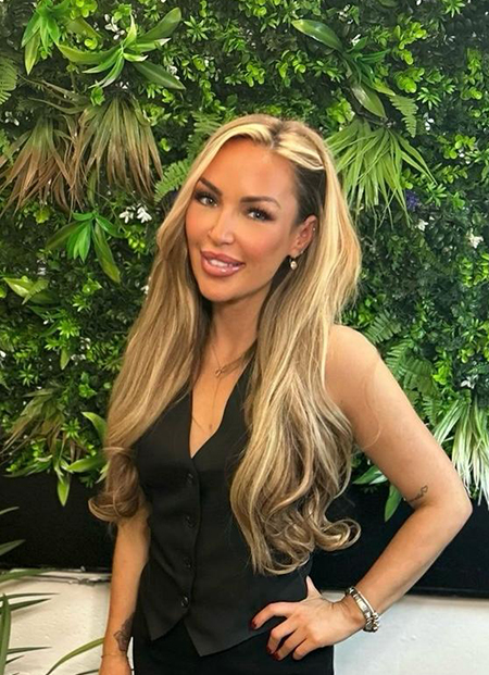Nicole is joint owner of QT Injectables and an Advanced Aesthetics Practitioner with 19 years of experience in the beauty industry.
